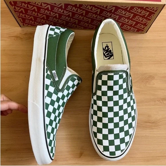 Vans Classic Slip-On Checkerboard
Shoe Mens 13.0 US - Picture 4 of 12